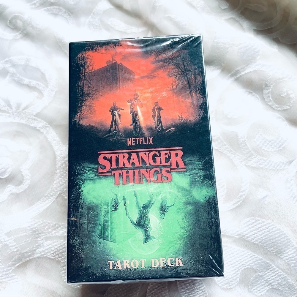 Netflix Stranger Things Tarot Deck - Red and Green